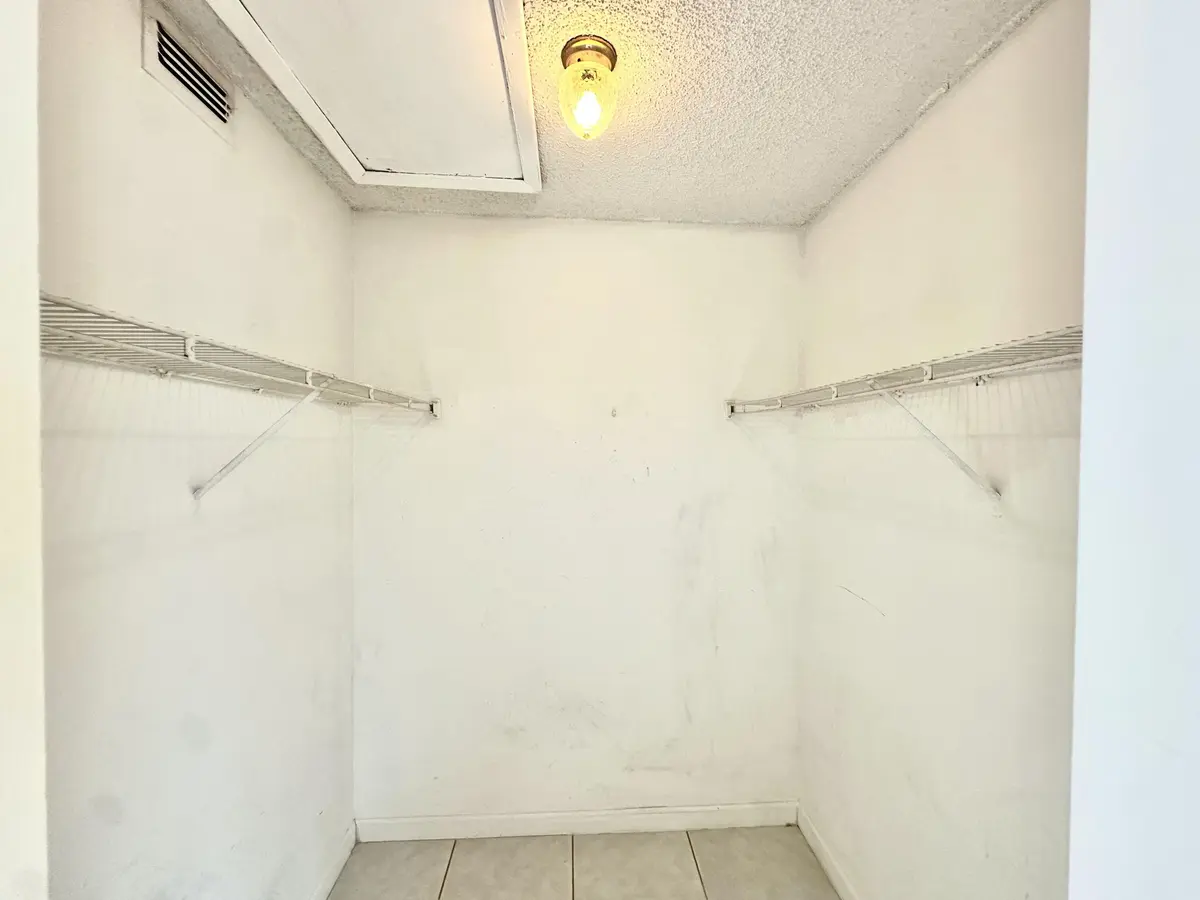 IMG_5297 at 251 W Palm Cir W 206, Pembroke Pines