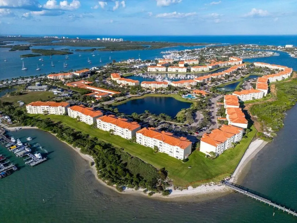 Overview at 27 Harbour Isle Drive 305, Fort Pierce