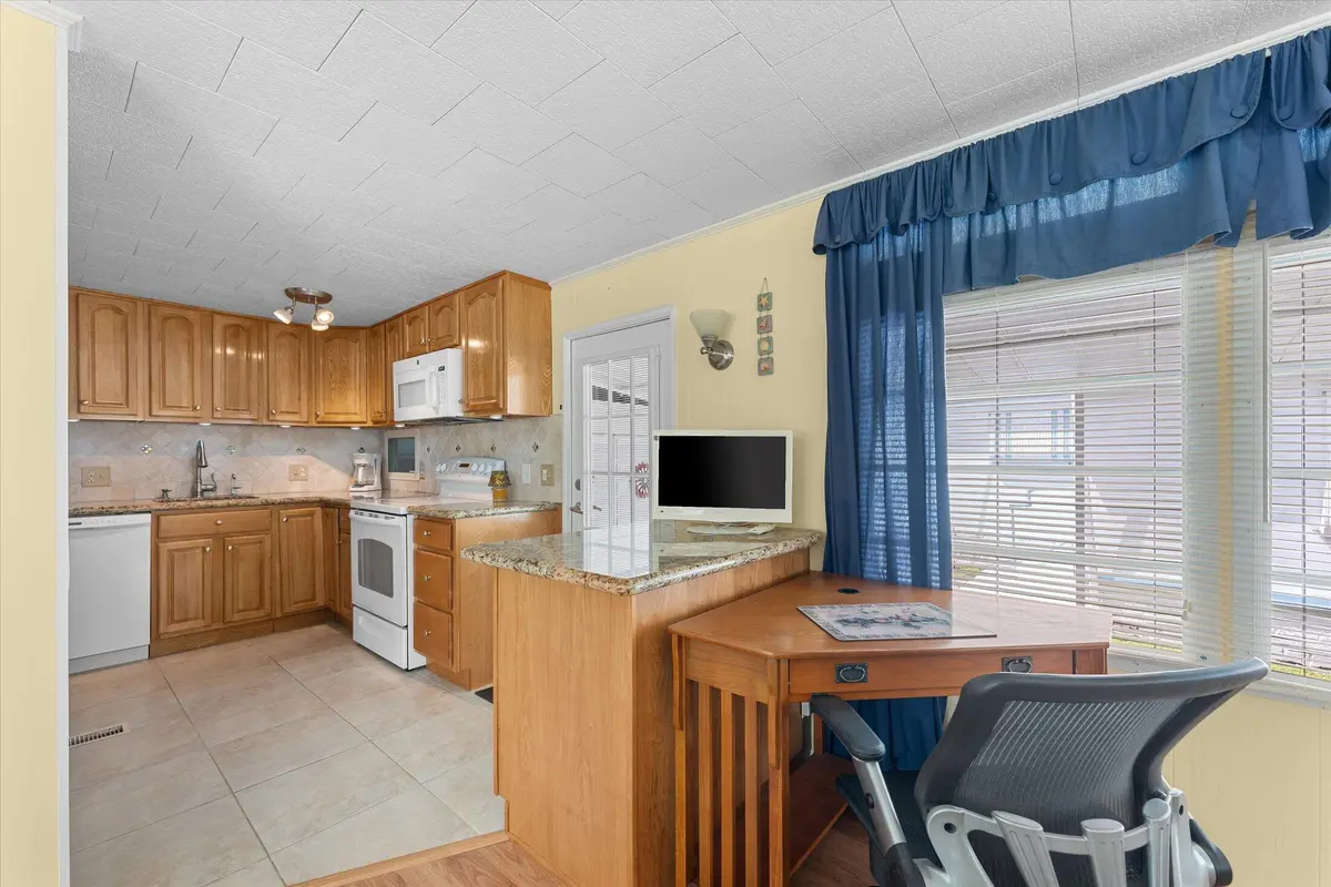 07-8630 SW 21st Ct, Davie-17 at 8630 SW 21st Court, Davie