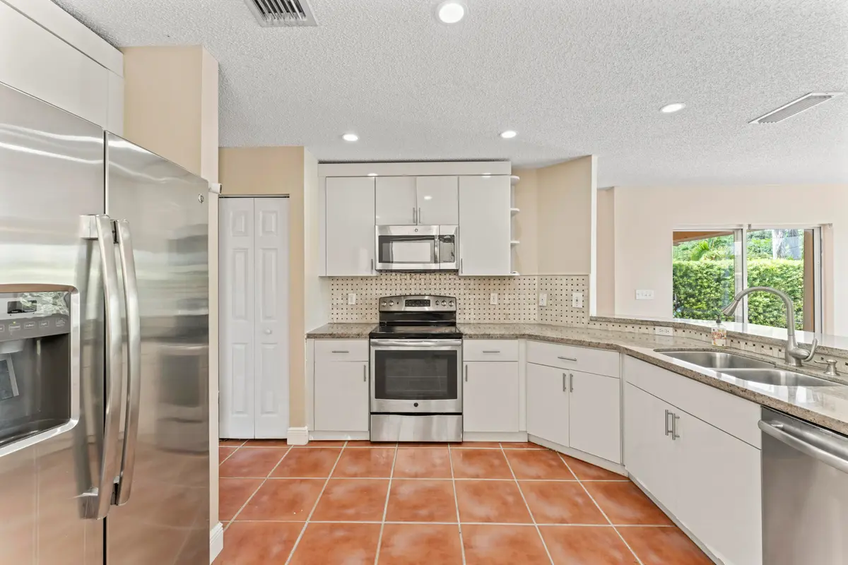 DSC00347 at 2103 SW 173rd Avenue, Miramar