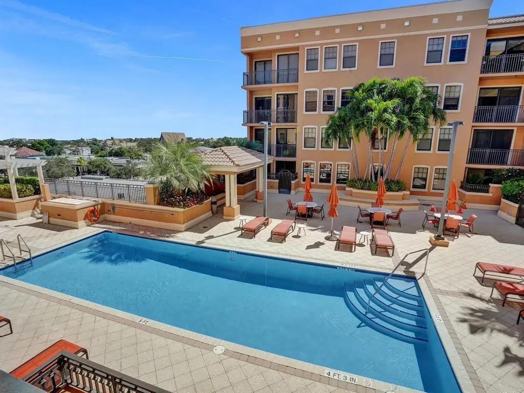 Photo 3 at 511 Lucerne Avenue 616, Lake Worth Beach