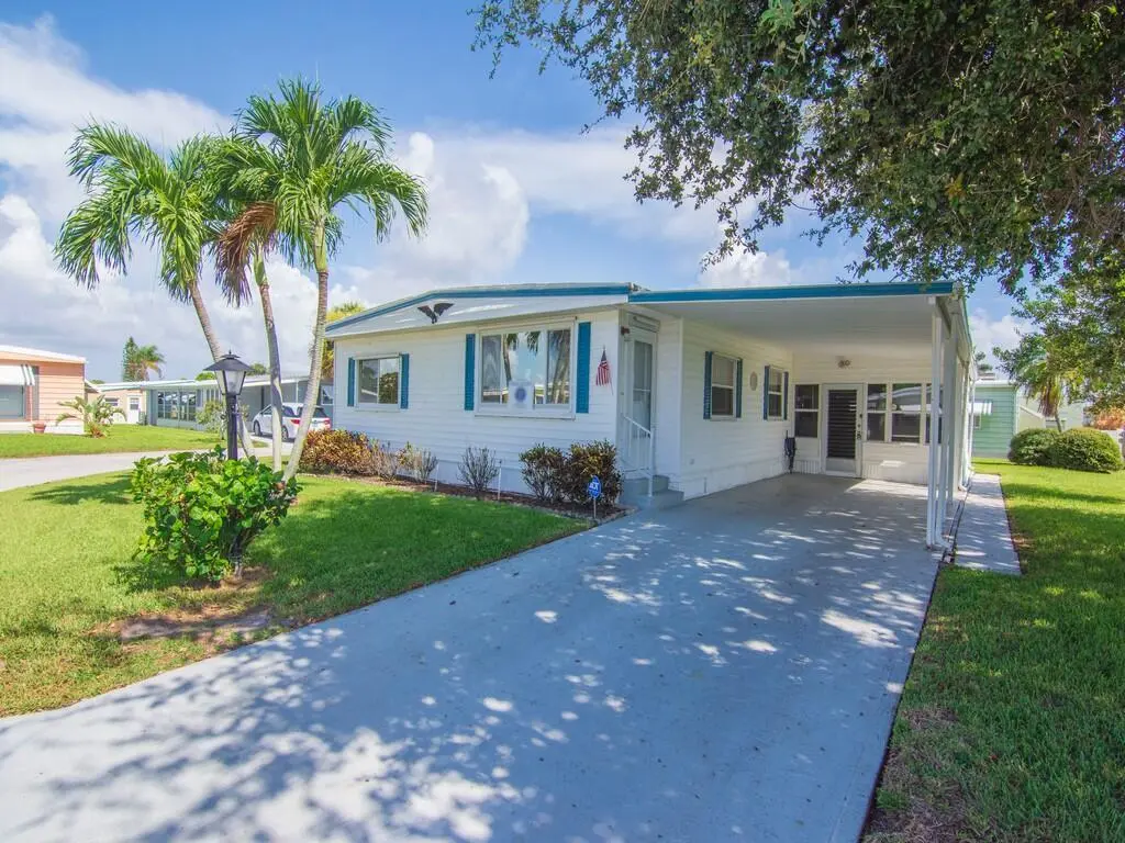 264 Cameo Way at 264 NE Cameo Way, Jensen Beach