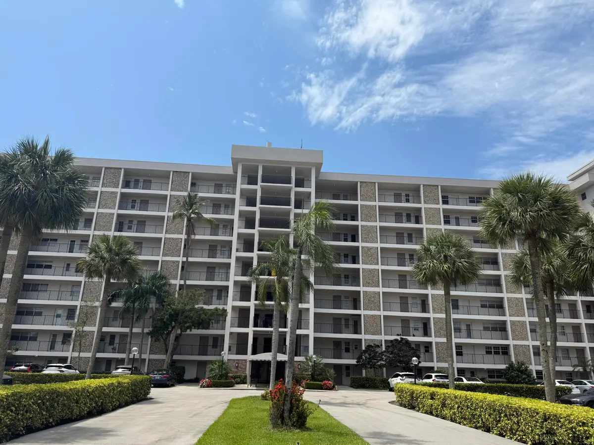 IMG_0476 at 3150 N Palm Aire Drive 804, Pompano Beach