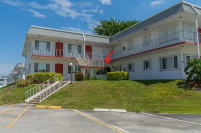 3120 Cynthia Lane 115, Lake Worth Beach – Condominium for sale