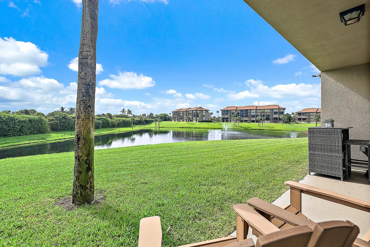Patio - Lake View at 101 S Seas Drive 105, Jupiter