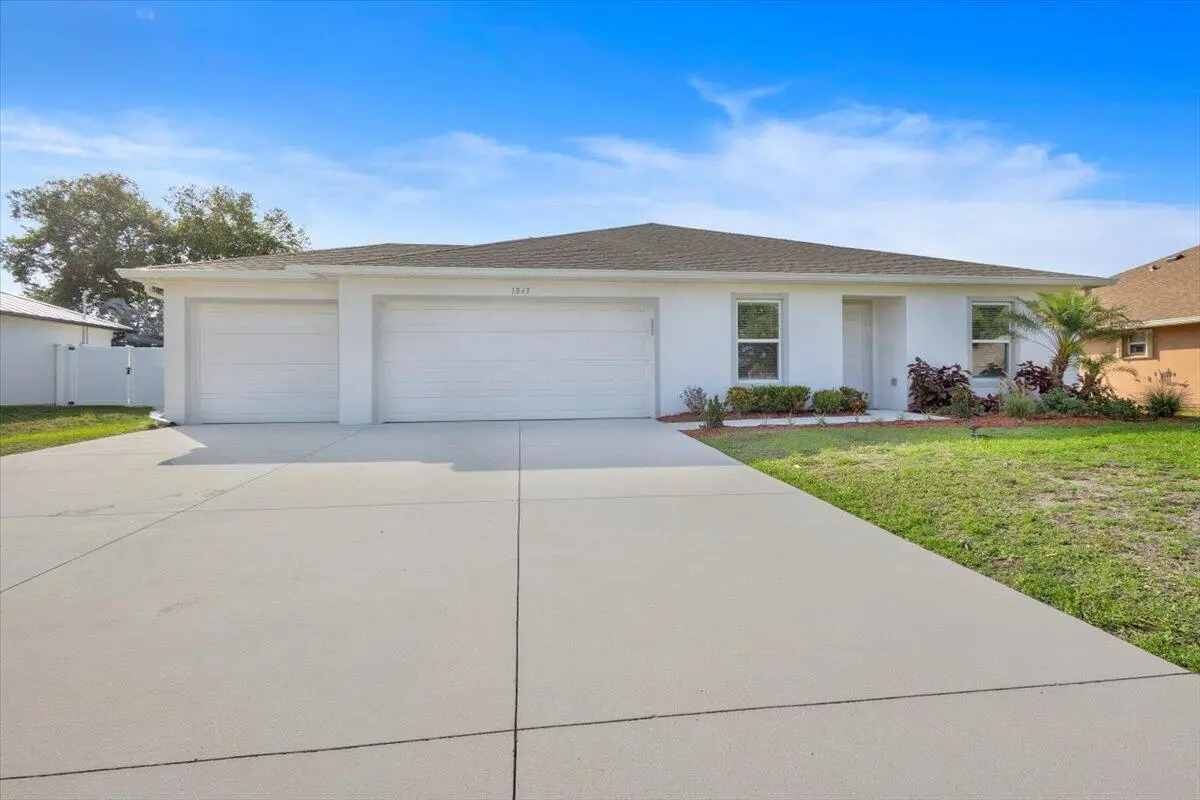 Home Sweet Home at 1043 Landsdowne Drive, Sebastian