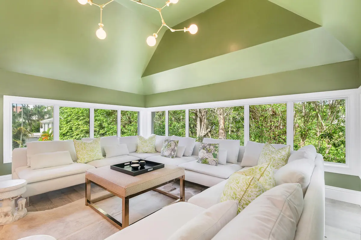 low-9 at 443 Seaview Avenue, Palm Beach