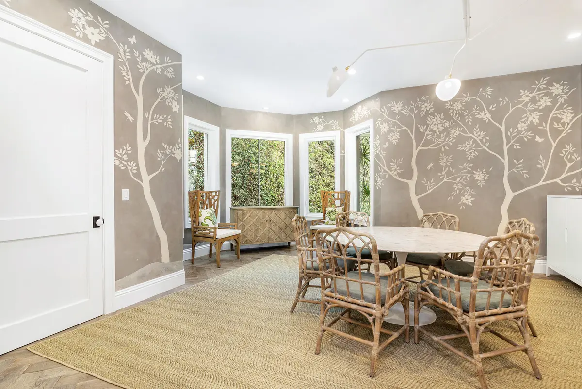 DIning Room at 443 Seaview Avenue, Palm Beach