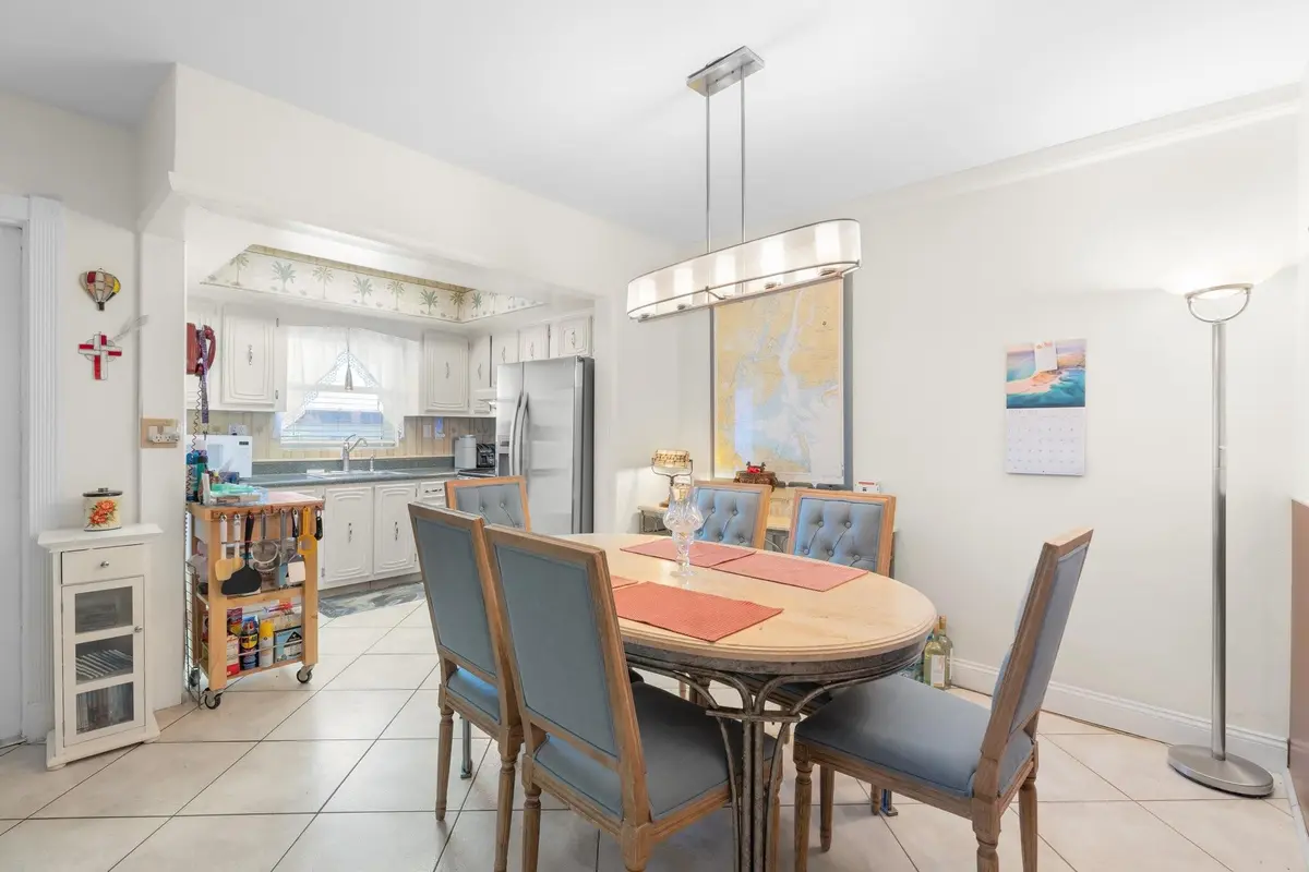 Photo 7 at 100 SE 6th Avenue 304, Pompano Beach