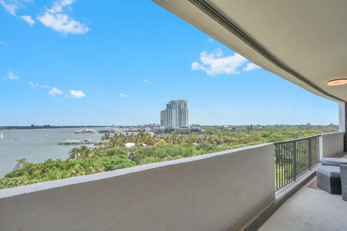 33_Image_33_mls at 5200 N Flagler Drive 905, West Palm Beach