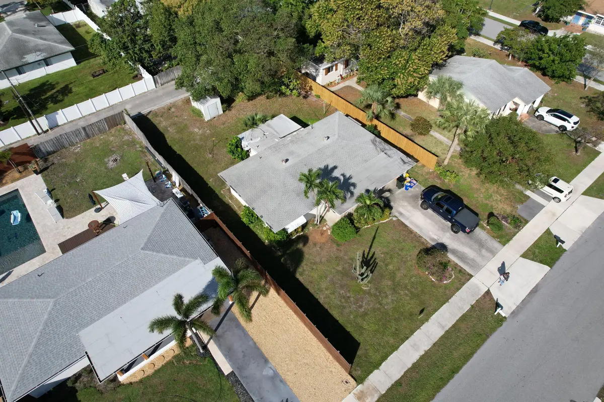 dji_fly_20241231_105714_47_1735660825502 at 910 SE 3rd Avenue, Delray Beach