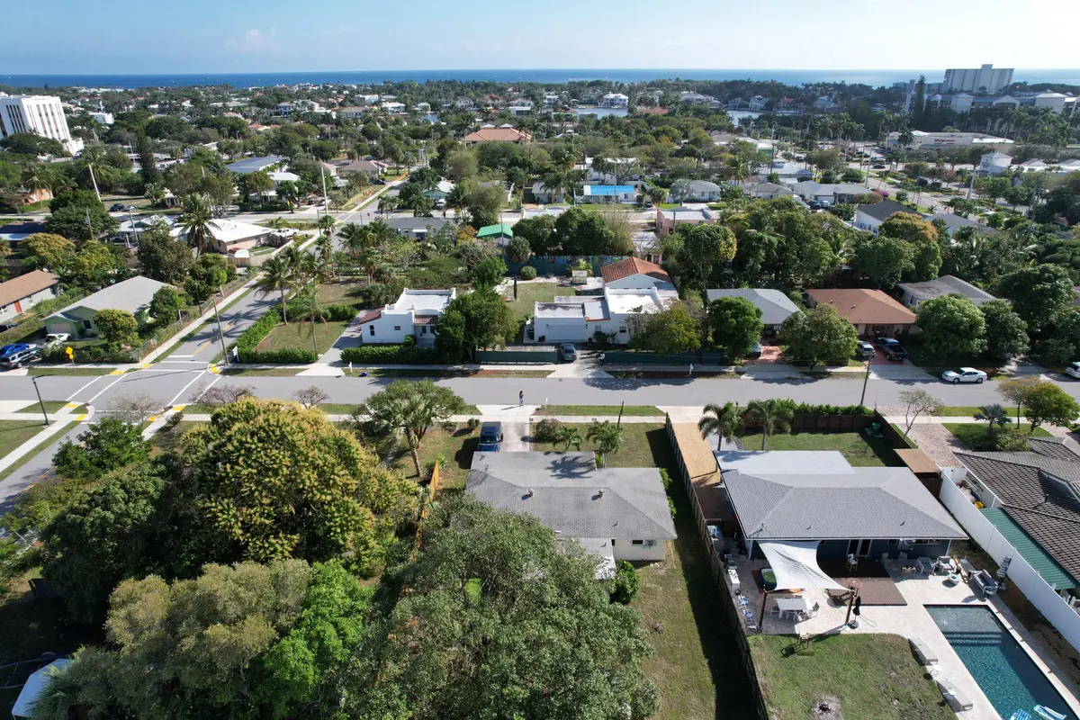 dji_fly_20241231_105834_55_1735660807992 at 910 SE 3rd Avenue, Delray Beach