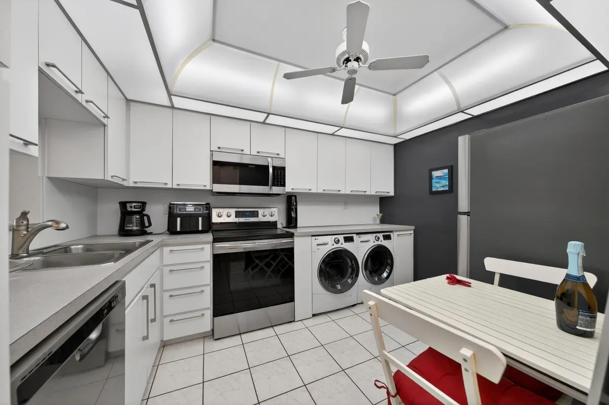 020-007-KitchenBreakfast-4000x2664 at 6000 N Ocean Boulevard 2a, Lauderdale-By-The-Sea
