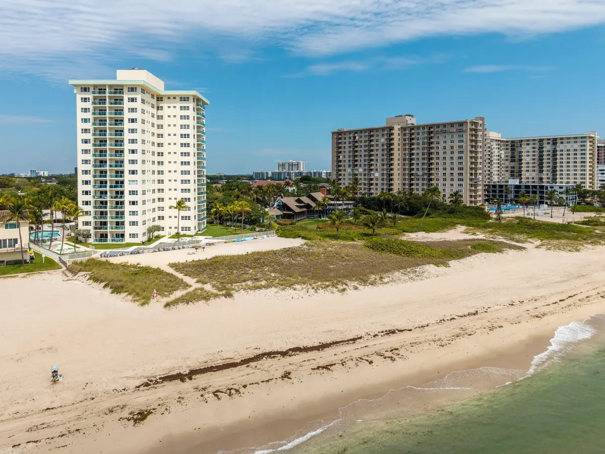 005-023-Ocean Front-4000x3000 at 6000 N Ocean Boulevard 2a, Lauderdale-By-The-Sea