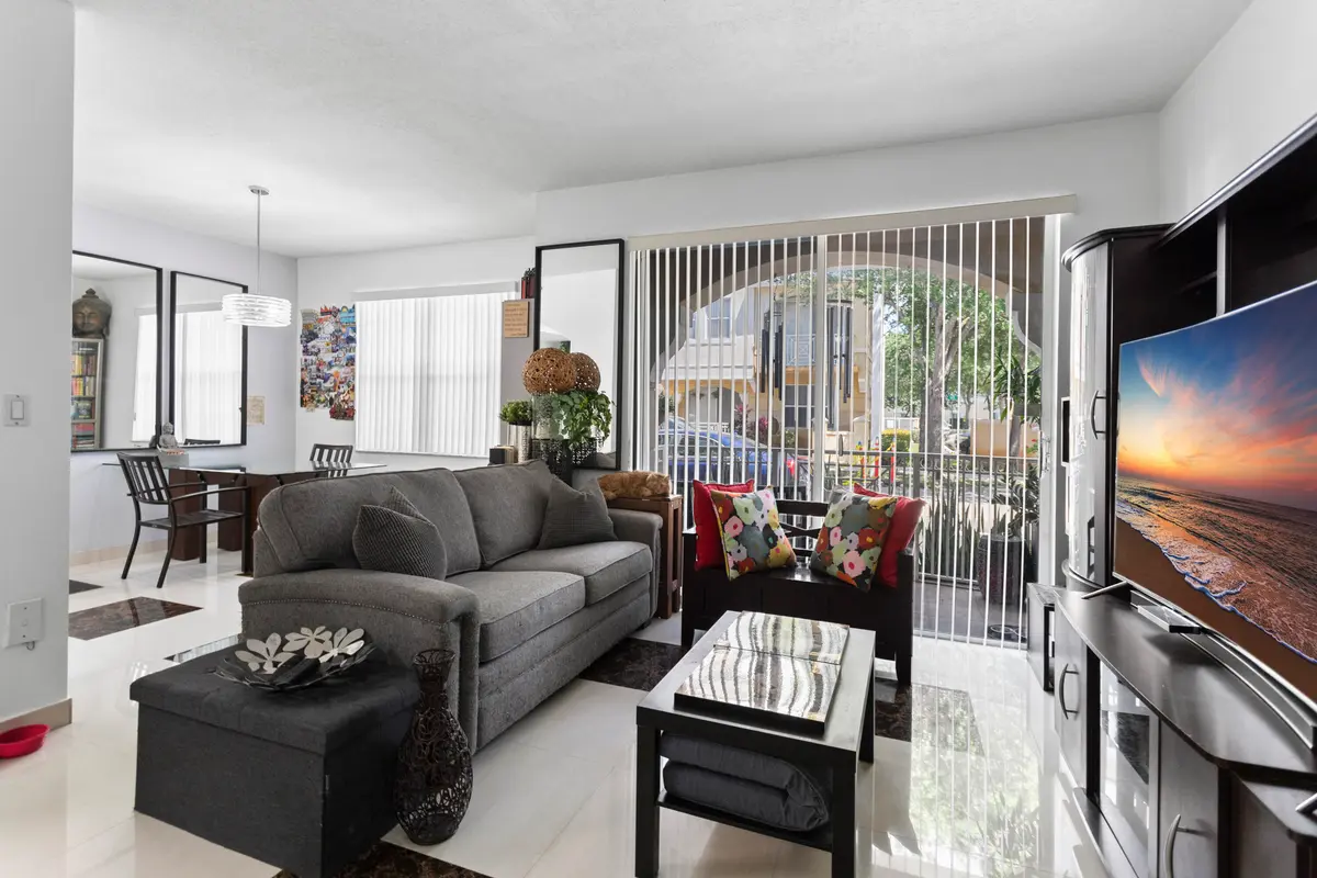 Entry at 8912 W Flagler, Street 111, Miami