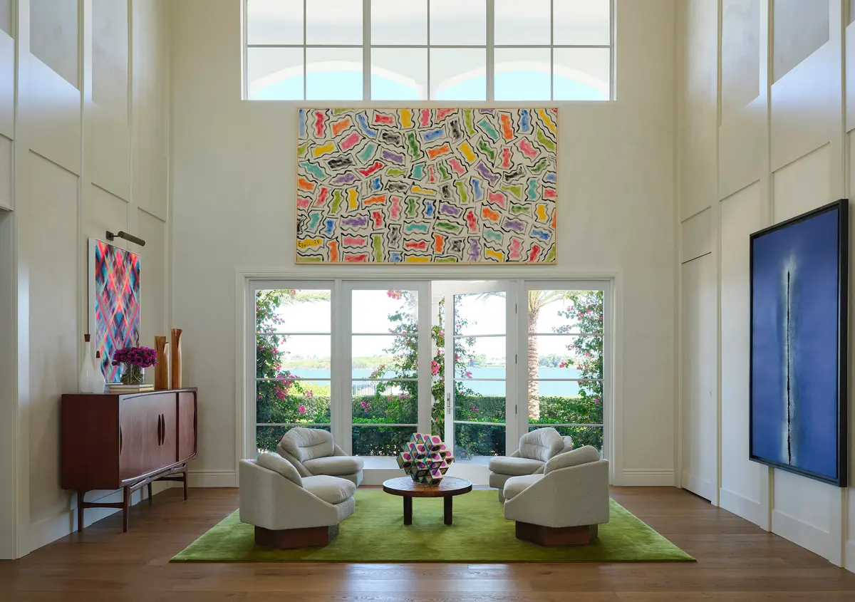 living at 6709 S Flagler Drive, West Palm Beach