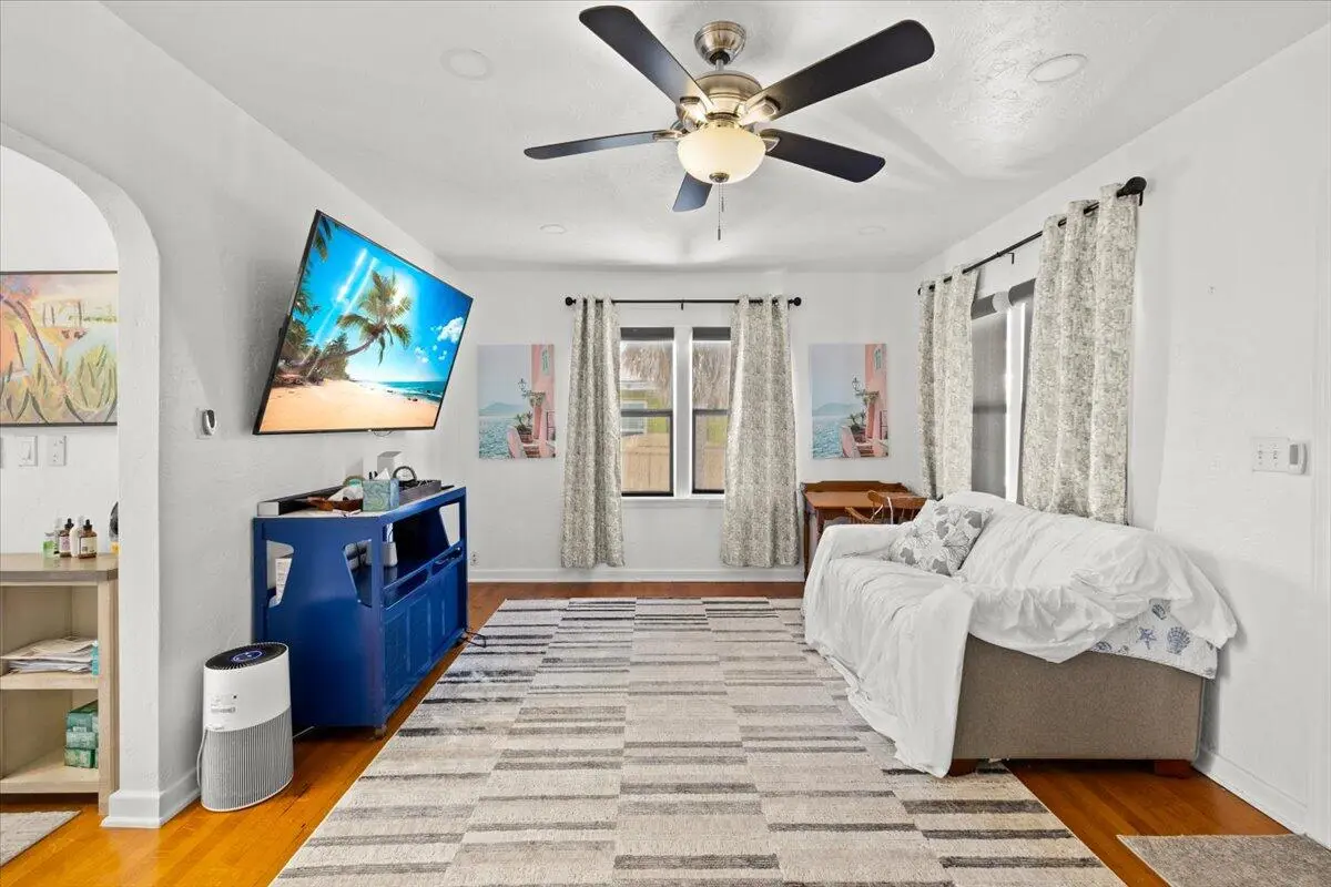 06-424A0923 at 915 N K Street, Lake Worth Beach