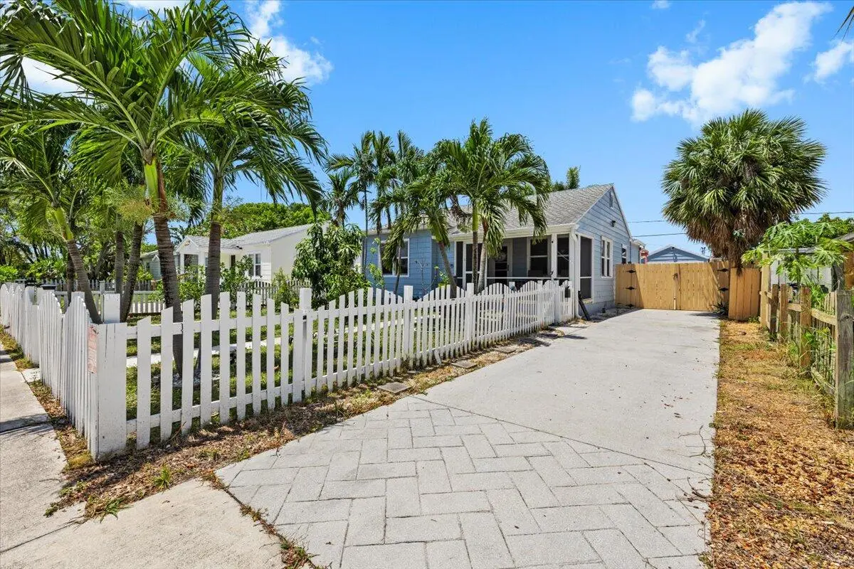 01-424A0895 at 915 N K Street, Lake Worth Beach