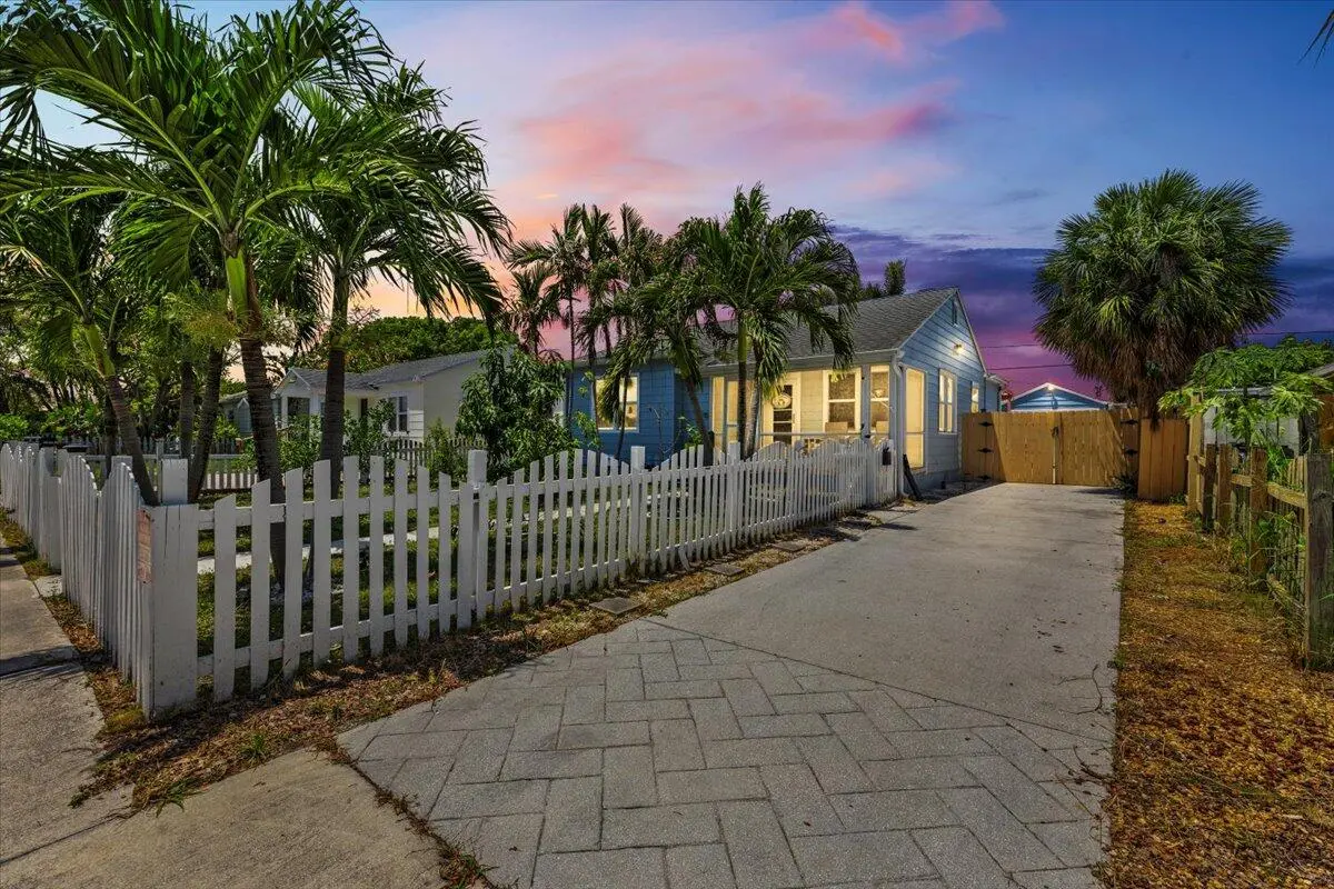 02-424A0895 dte at 915 N K Street, Lake Worth Beach
