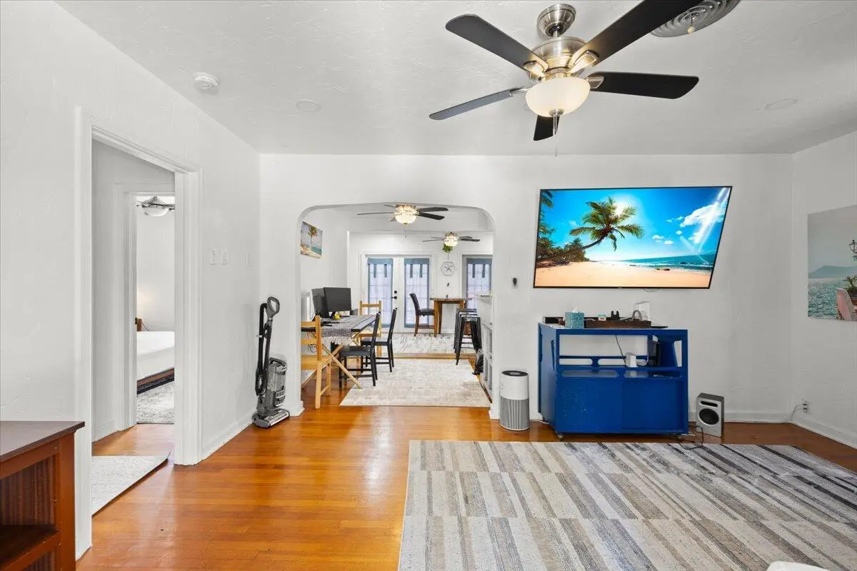 05-424A0918 at 915 N K Street, Lake Worth Beach
