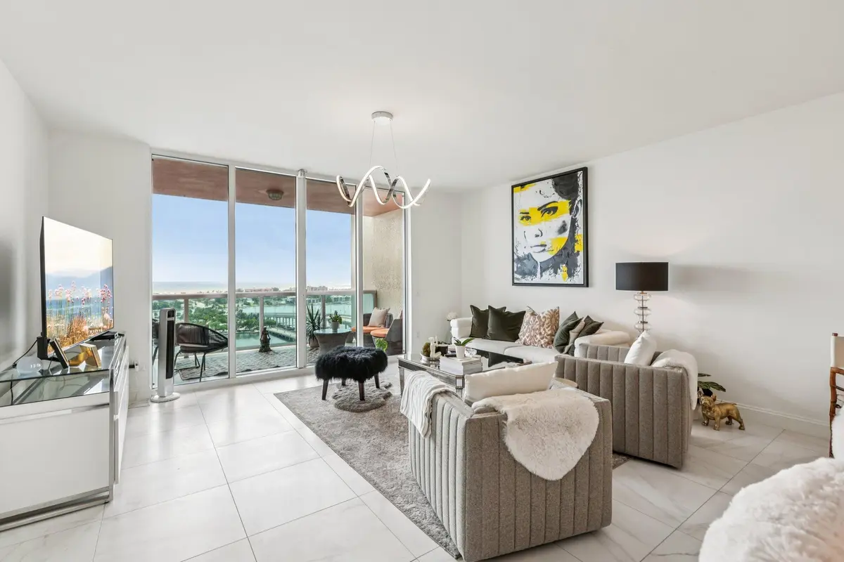 2-web-or-mls-Lake Shore Dr 2008-S0710-00 at 2640 Lake Shore Drive 2008, Riviera Beach