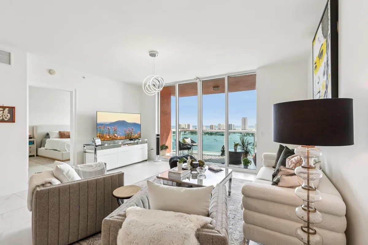 3-web-or-mls-Lake Shore Dr 2008-S0710-00 at 2640 Lake Shore Drive 2008, Riviera Beach