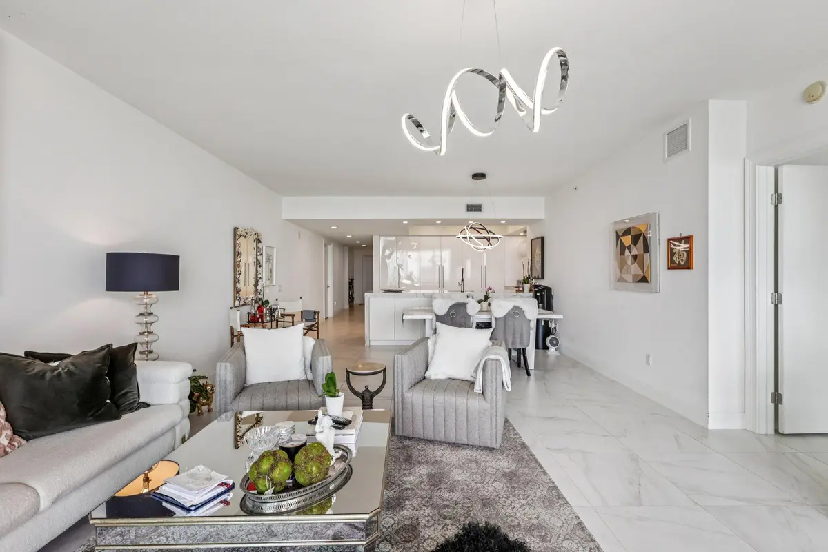 6-web-or-mls-Lake Shore Dr 2008-S0710-00 at 2640 Lake Shore Drive 2008, Riviera Beach