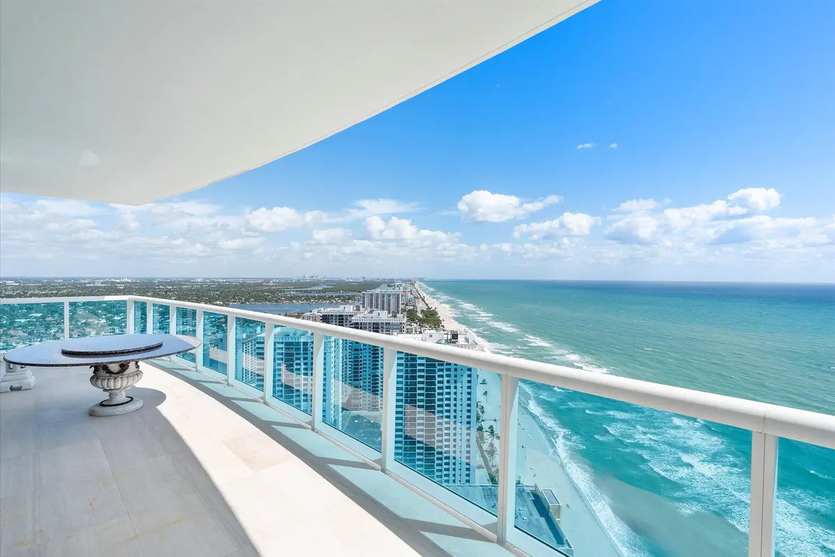 068-2711 S Ocean Dr unit 3602_068 at 2711 S Ocean Drive 3602, Hollywood