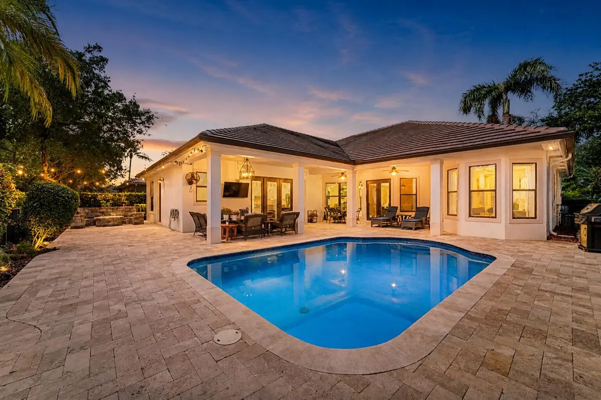 night shot 2 at 6802 NW 108th Avenue, Parkland
