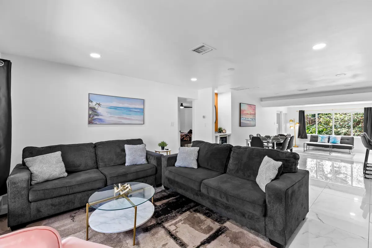 LIVING ROOM 2 at 1010 SW 32nd Street, Fort Lauderdale