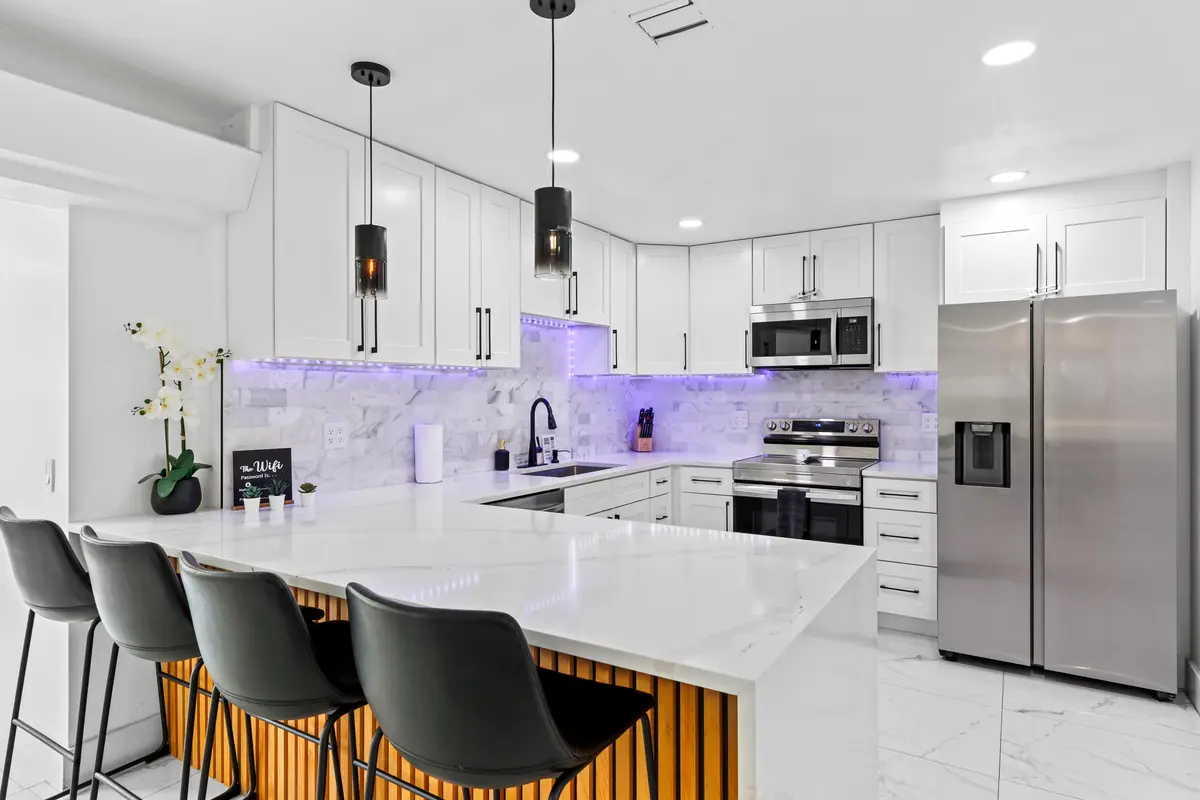 KITCHEN 1 at 1010 SW 32nd Street, Fort Lauderdale