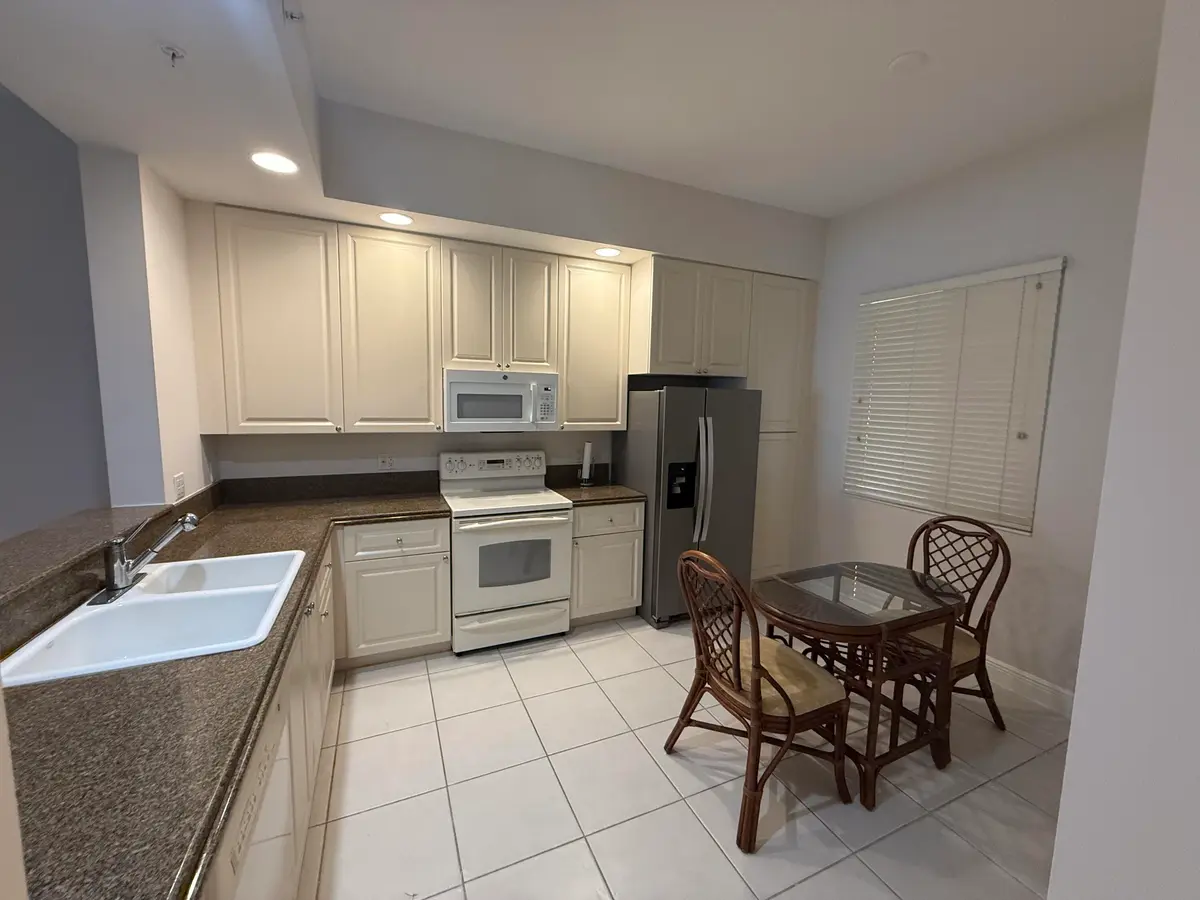 IMG_4947 at 11 W Harbour Isle Dr W 105, Fort Pierce