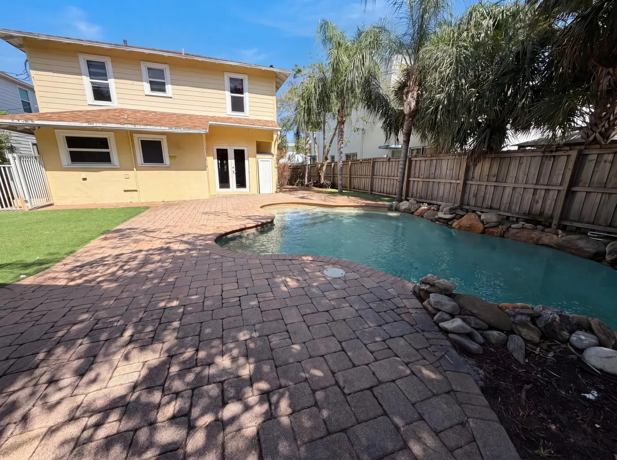listing_4 at 207 S Ocean Breeze, Lake Worth Beach