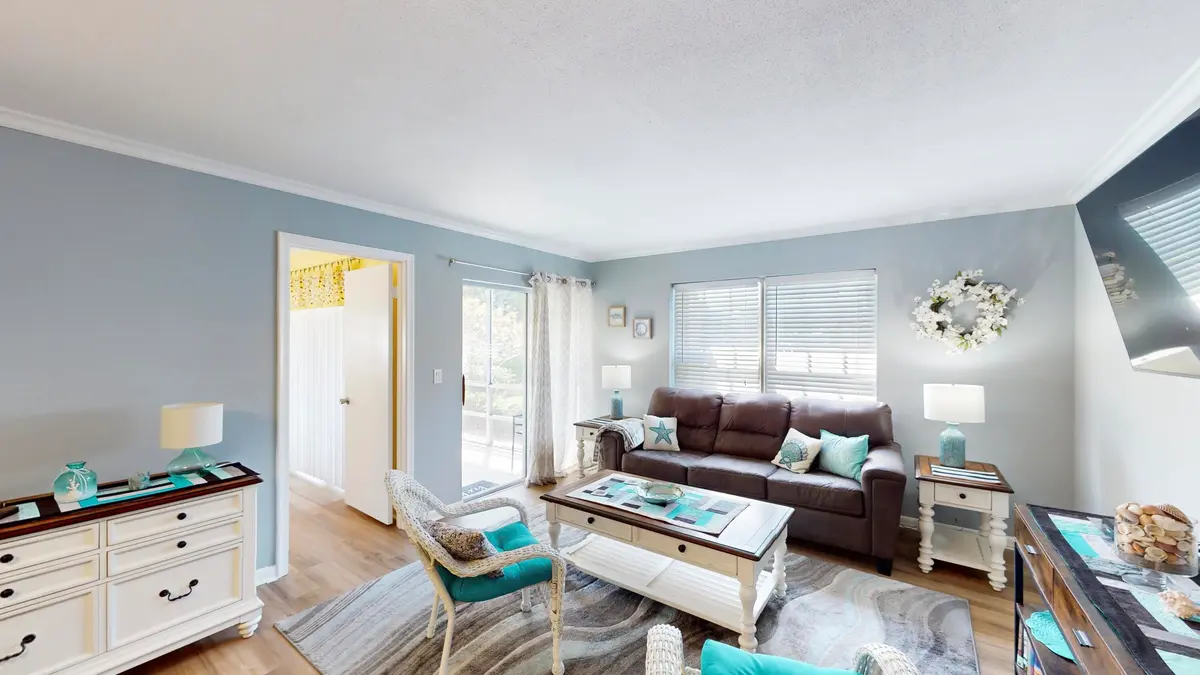 Living room at 5540 Tamberlane Circle 121, Palm Beach Gardens