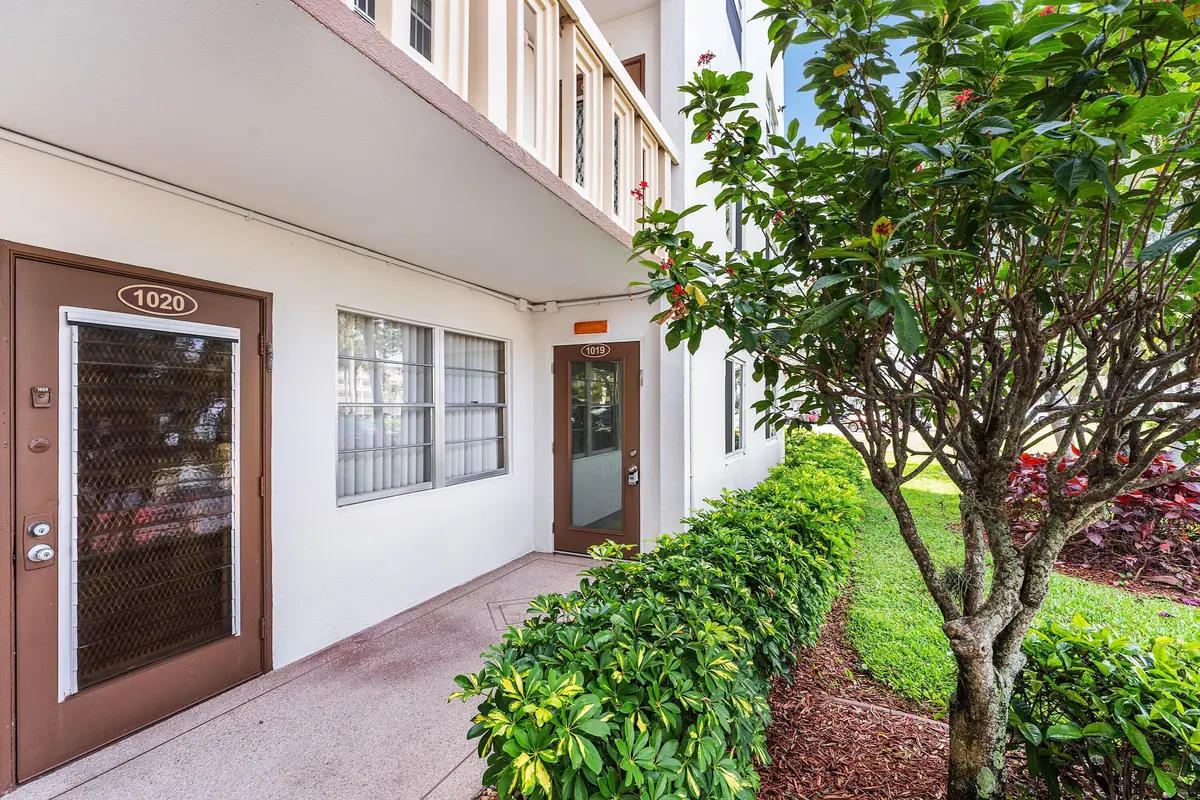 001-1019GuildfordEast-BocaRaton-FL-33434 at 1019 Guildford B, Boca Raton
