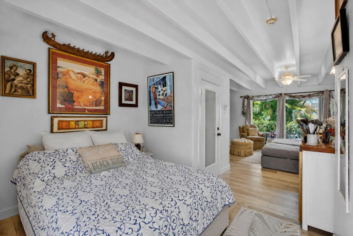 Virtually Staged Photo #4 at 4001 S Ocean Boulevard 111, Palm Beach
