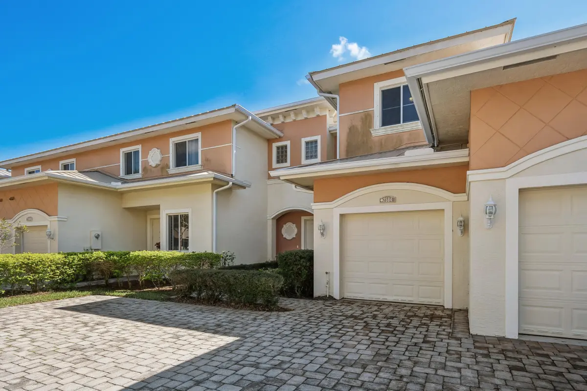 2584 SW Stockbridge Sq Square SW at 2584 SW Stockbridge Sq Square, Vero Beach