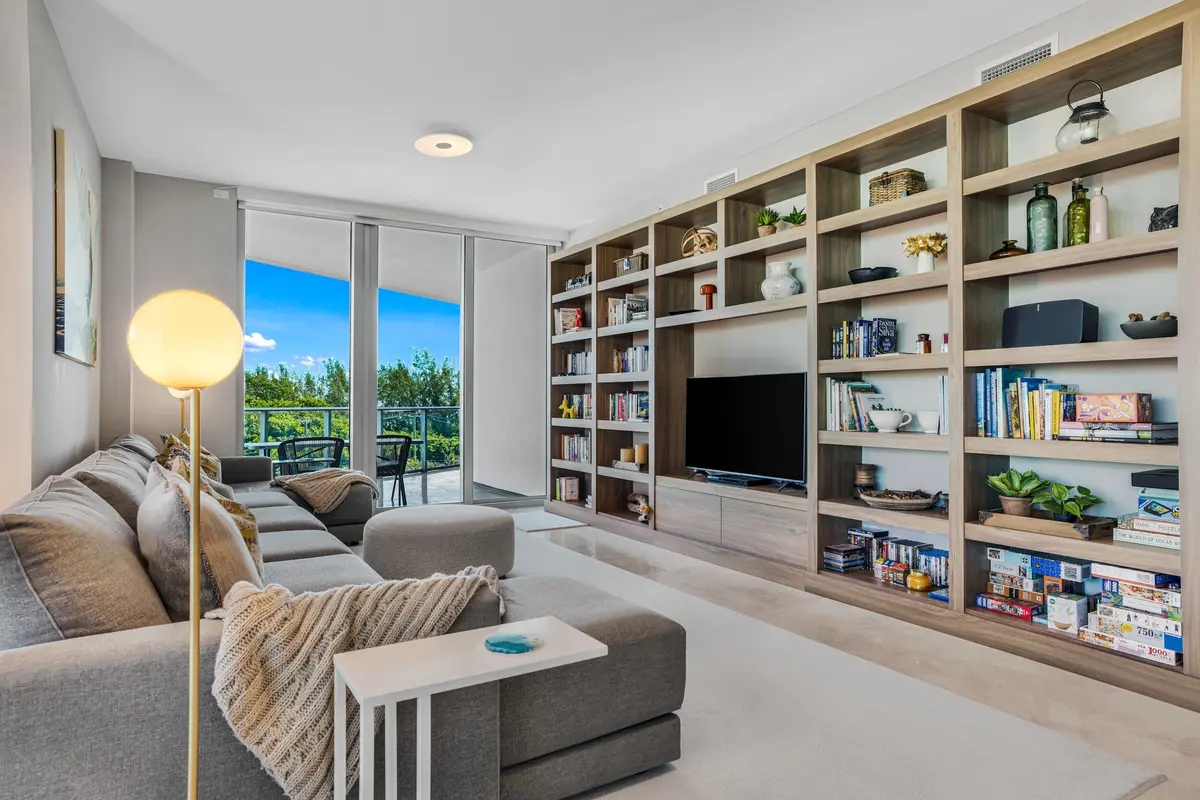 701 N Fort Lauderdale Beach Blvd-Fort La at 701 N Fort Lauderdale Beach Boulevard 406, Fort Lauderdale