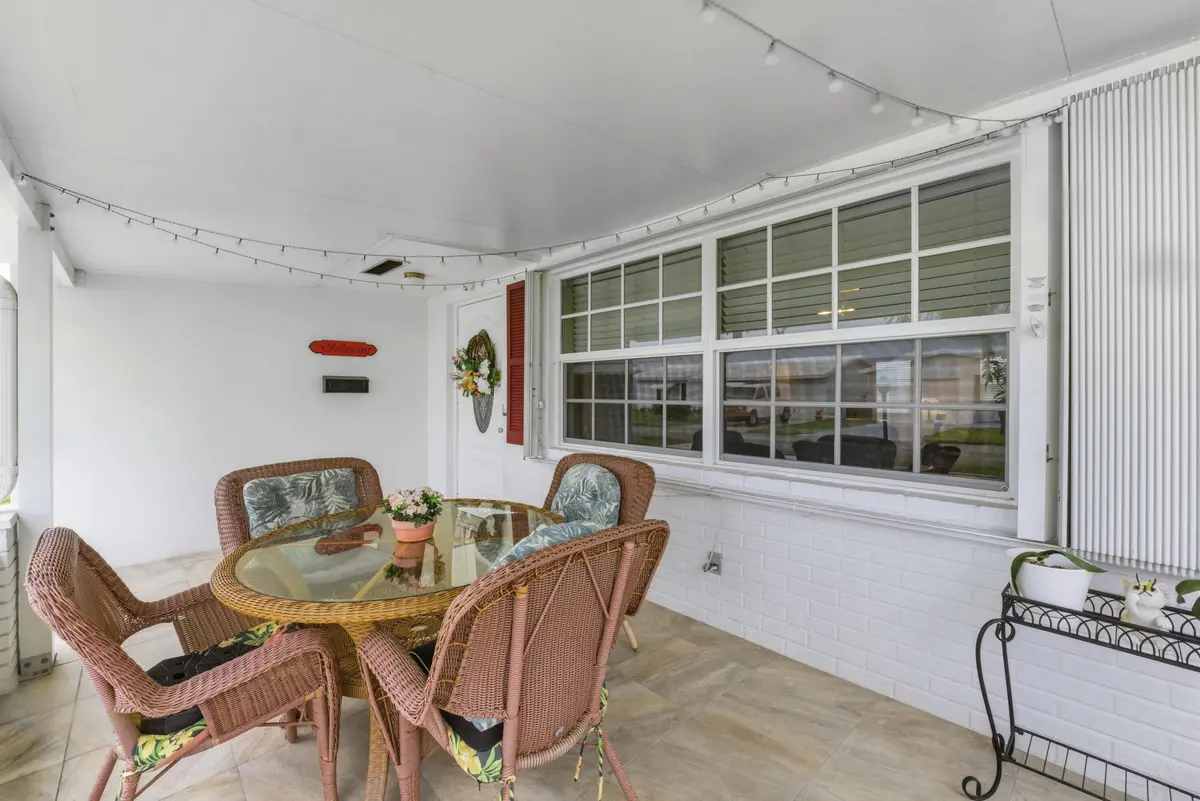 Front Porch at 2398 SW 9th Avenue, Boynton Beach