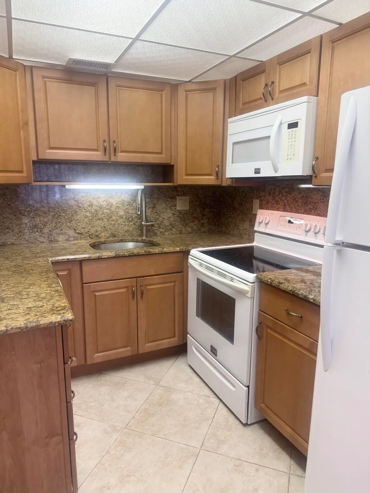 KITCHEN at 2381 Sunset Avenue 117, Lake Worth Beach