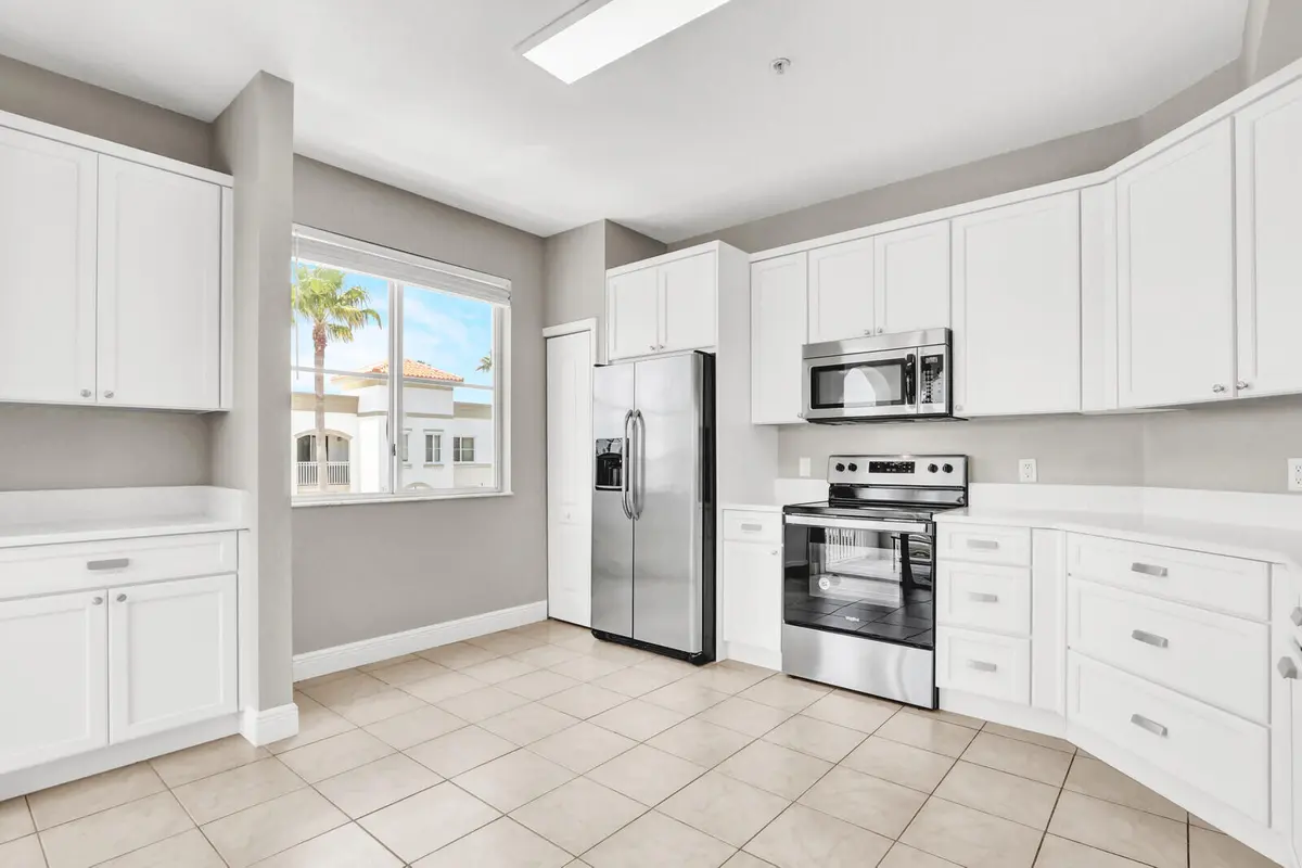 Kitchen at 11037 Legacy Boulevard 302, Palm Beach Gardens