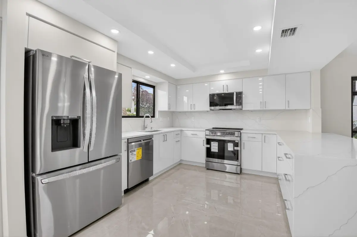 7-web-or-mls-DSC_7400 at 15350 Strathearn Drive 12501, Delray Beach