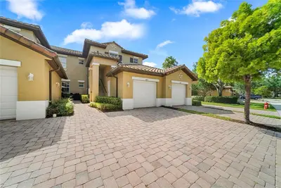 8079 NW 127th Lane, Parkland – sold