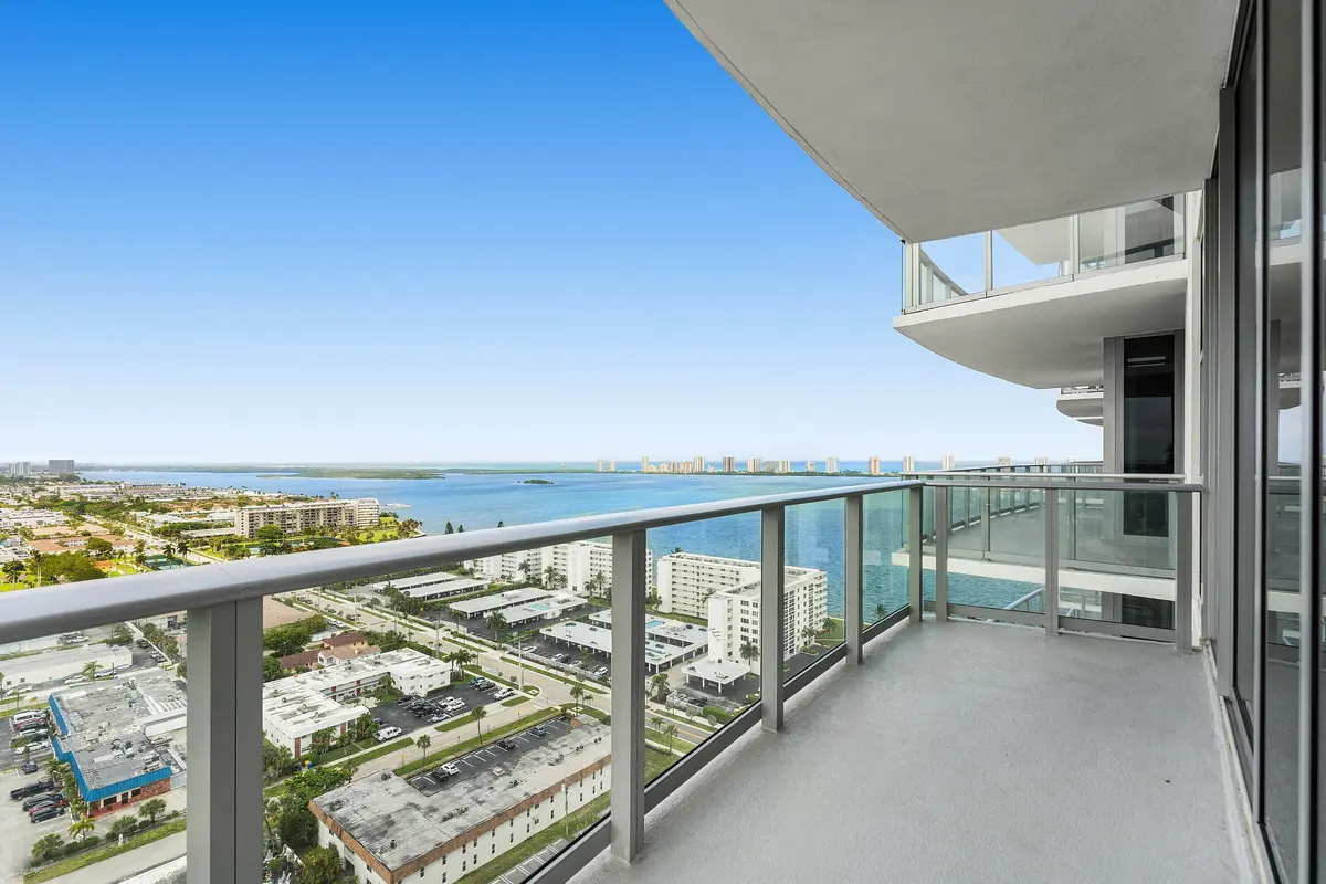 015-220LakeShoreDrive-2123-LakePark-FL-3 at 220 Lake Shore Drive 2123, Lake Park
