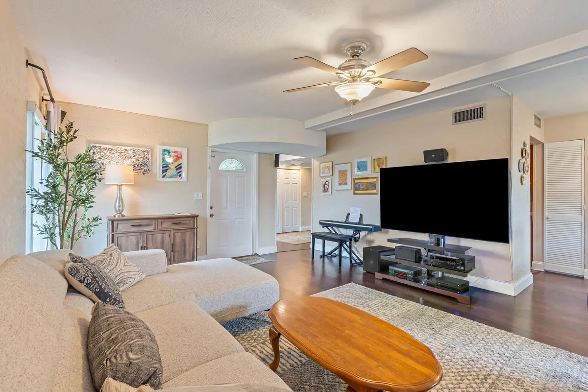 Family Room at 7815 NW 68th Terrace, Tamarac