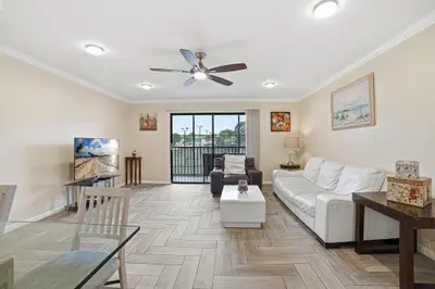 105 Deer Creek Road, Deerfield Beach – Townhouse for rent