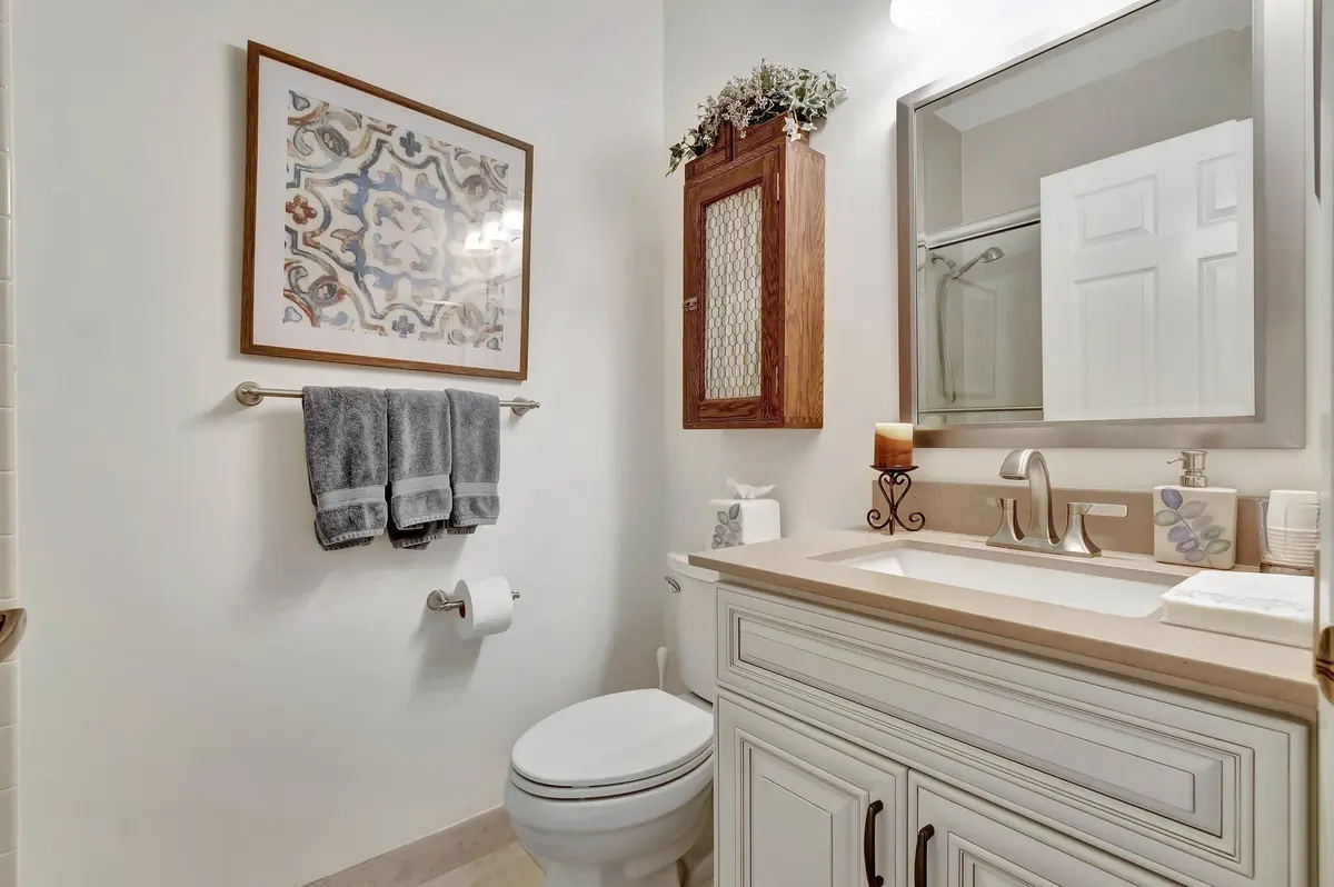 bath2 at 8308 Waterline Drive 102, Boynton Beach