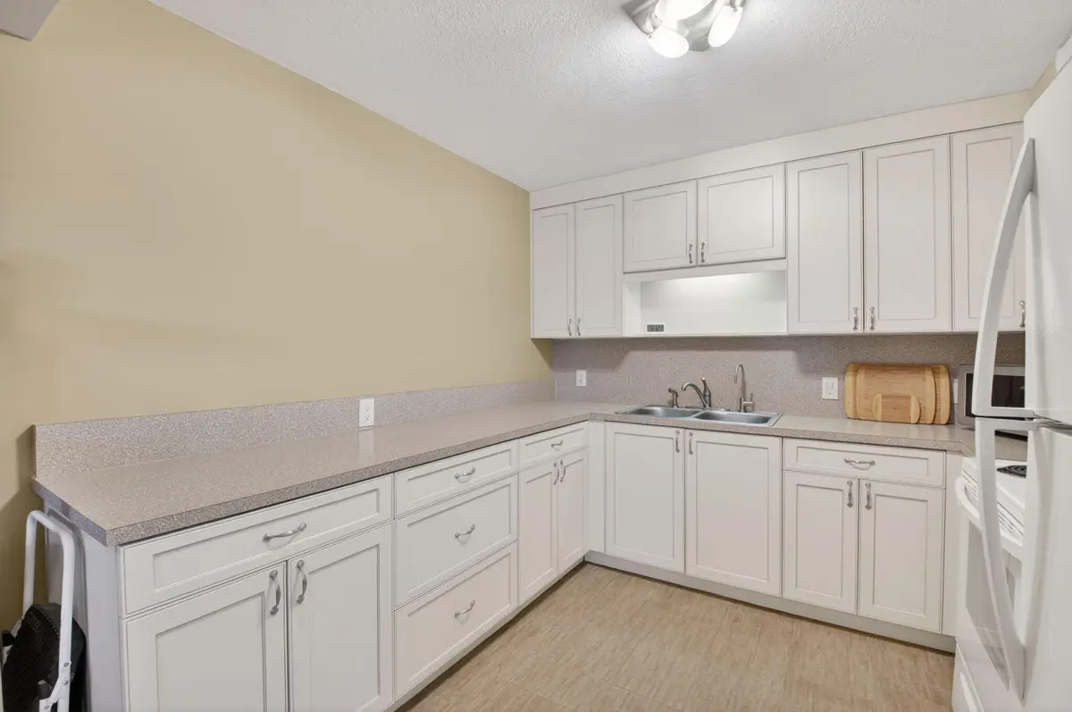 Updated Kitchen at 2047 Newcastle C, Boca Raton