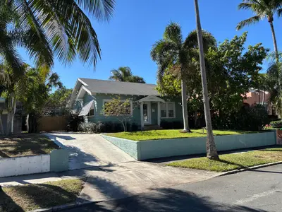 808 Kanuga Drive, West Palm Beach – Single Family Residence for sale