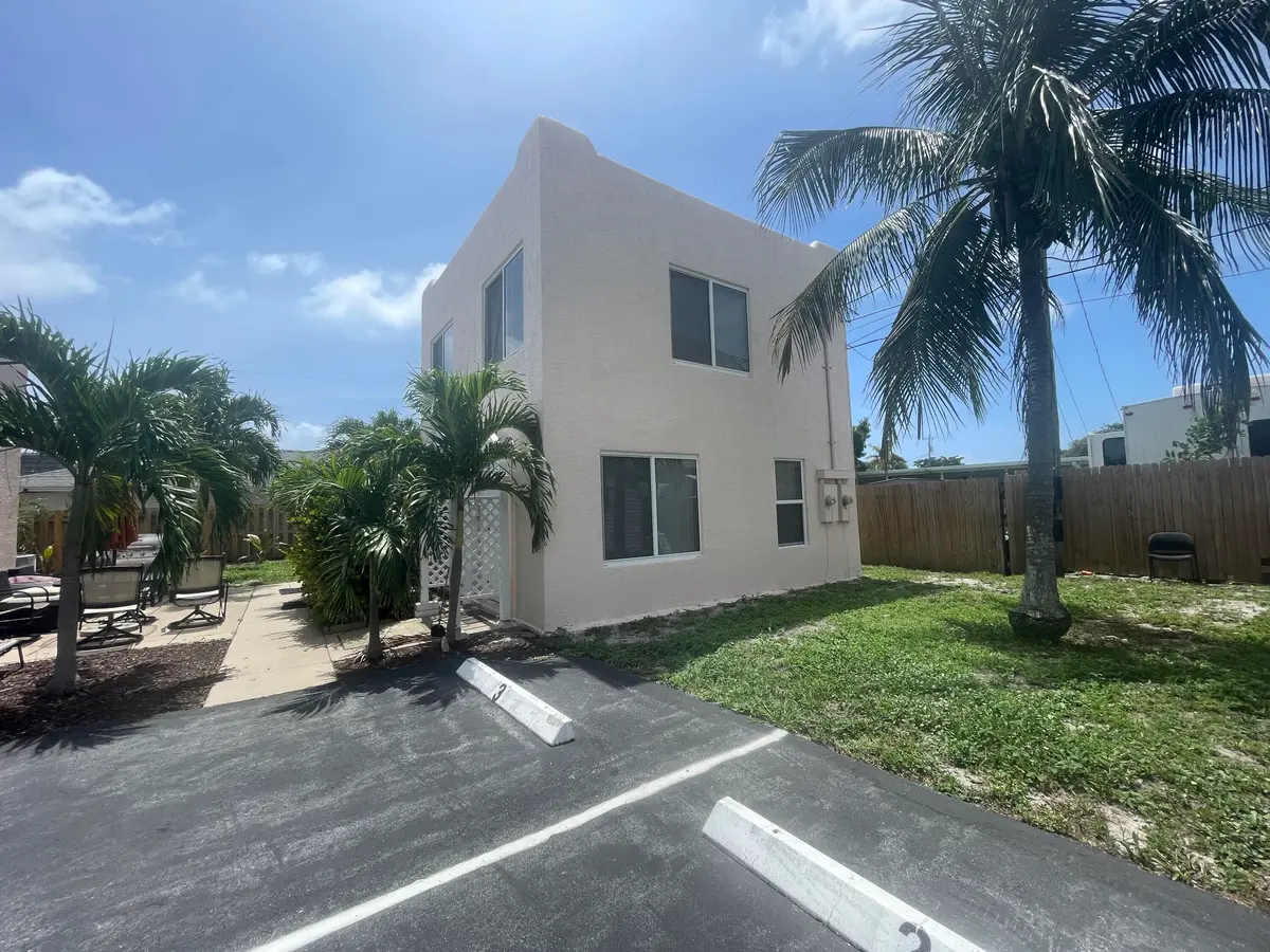 IMG_0174 at 505 24th Avenue, Lake Worth Beach
